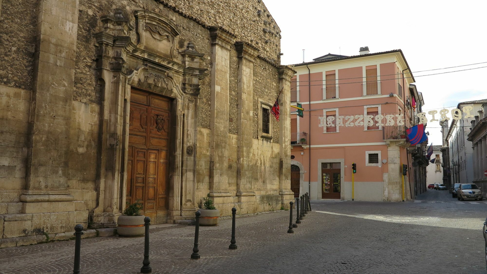 B&B Del Teatro Сулмона Екстериор снимка